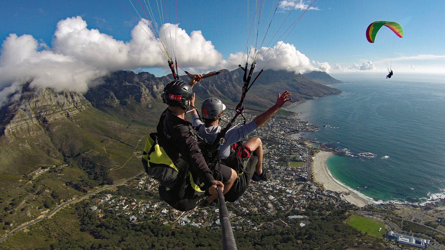 Table mountain and Lions head tandem paragliding in the Cape Town area